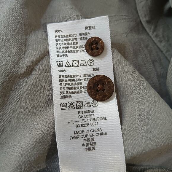 Tommy Bahama Men's Medium 100% Silk Taupe Embossed Short-Sleeved Hawaiian Shirt - Picture 11 of 13